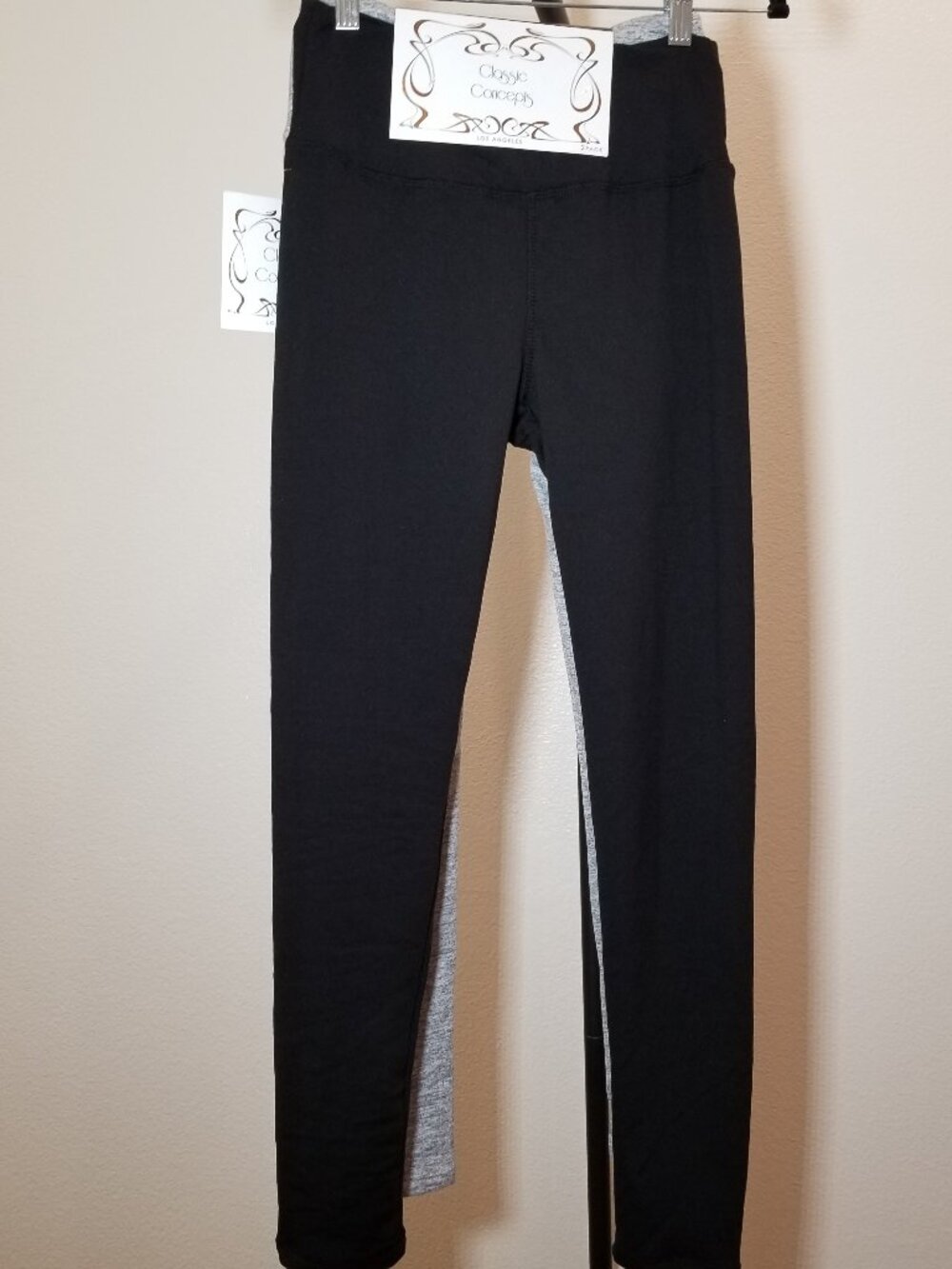 Classic Concepts Womens‎ Small 2 Pack Leggings Black & Gray Athletic Gym NWT